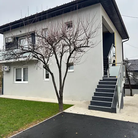 Apartment Mujanic *